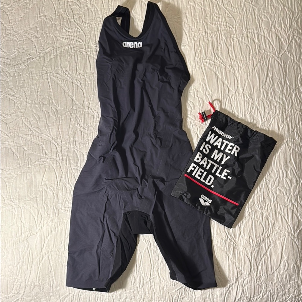 Arena Carbon Flex VX open back tech suit - NWOT, never tried on, black/grey, 32